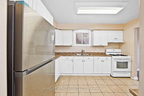 Photo 9 at 151 Bayview Drive, Allandale Heights, Barrie