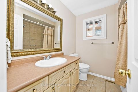 Photo 15 at 151 Bayview Drive, Allandale Heights, Barrie