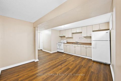 Photo 18 at 151 Bayview Drive, Allandale Heights, Barrie