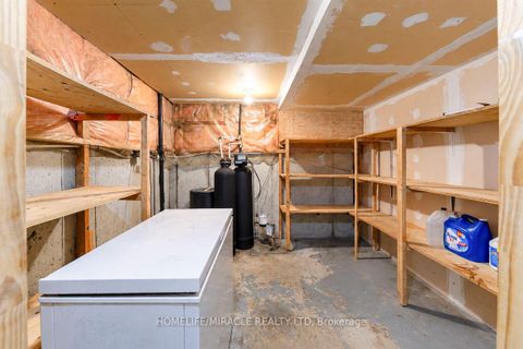 Photo 25 at 151 Bayview Drive, Allandale Heights, Barrie