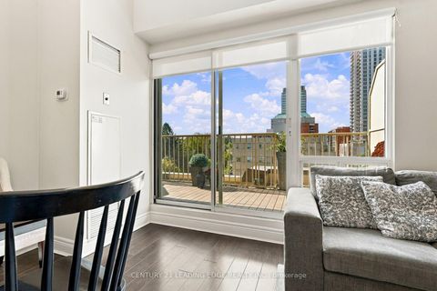 Photo 18 at 612 - 119 Merton Street, Mount Pleasant West, Toronto
