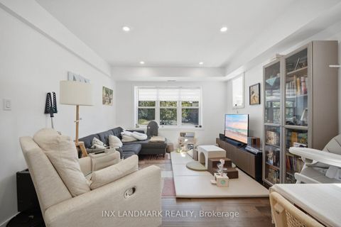 Photo 6 at 298 South Kingsway, Swansea, Toronto