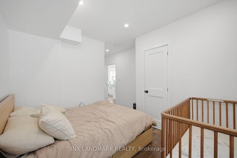 Photo 13 at 298 South Kingsway, Swansea, Toronto