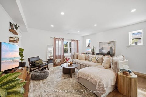 Photo 19 at 298 South Kingsway, Swansea, Toronto