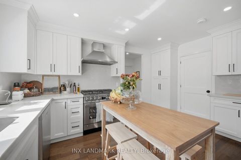 Photo 22 at 298 South Kingsway, Swansea, Toronto