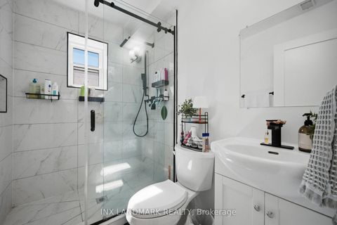 Photo 26 at 298 South Kingsway, Swansea, Toronto