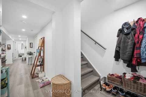 Photo 30 at 298 South Kingsway, Swansea, Toronto