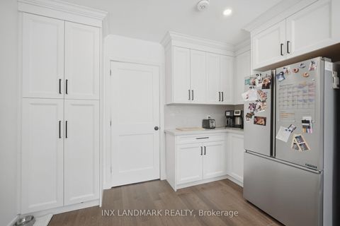Photo 31 at 298 South Kingsway, Swansea, Toronto