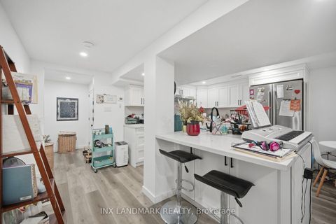 Photo 32 at 298 South Kingsway, Swansea, Toronto