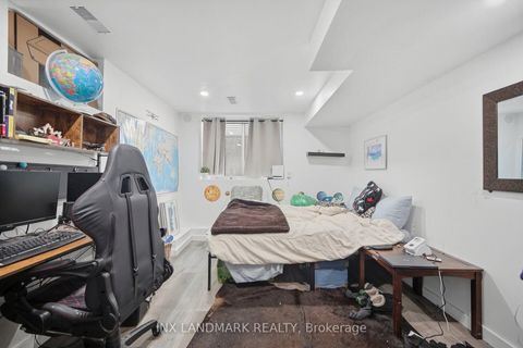 Photo 38 at 298 South Kingsway, Swansea, Toronto