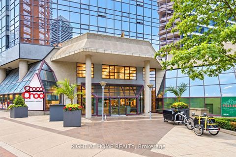 Photo 2 at 2111 - 1001 Bay Street, Bay Street Corridor, Toronto