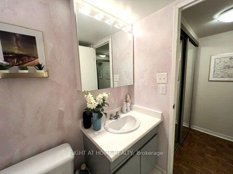 Photo 27 at 2111 - 1001 Bay Street, Bay Street Corridor, Toronto