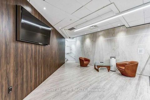Photo 31 at 2111 - 1001 Bay Street, Bay Street Corridor, Toronto