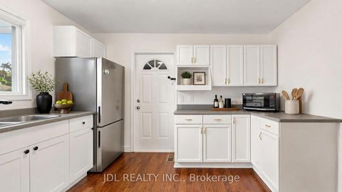 Photo 7 at 669 Lake Drive S, Keswick South, Georgina