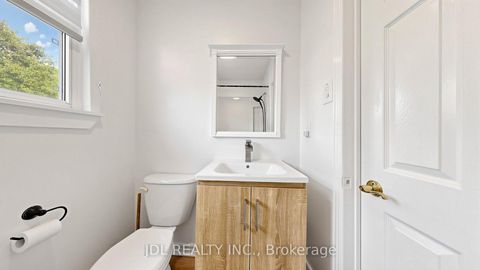 Photo 11 at 669 Lake Drive S, Keswick South, Georgina