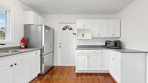 Photo 17 at 669 Lake Drive S, Keswick South, Georgina