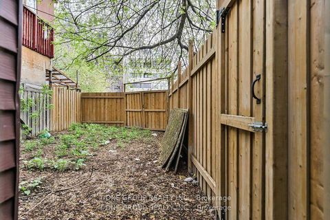 Photo 14 at 15 Kensington Avenue, Chinatown, Toronto