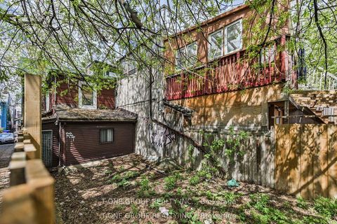 Photo 15 at 15 Kensington Avenue, Chinatown, Toronto