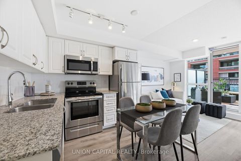 Photo 3 at 735 - 3091 Dufferin Street, Glen Park, Toronto