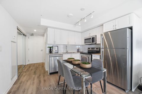 Photo 4 at 735 - 3091 Dufferin Street, Glen Park, Toronto