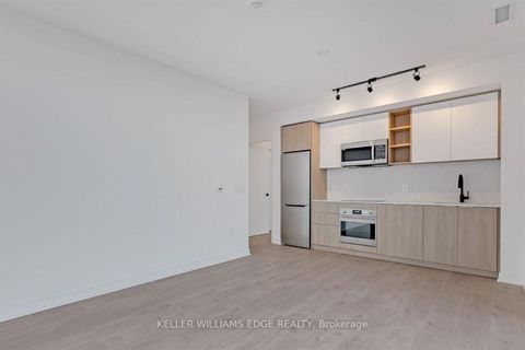 Photo 6 at 701 - 108 Peter Street, Waterfront Communities C1, Toronto