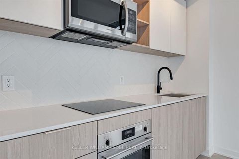 Photo 11 at 701 - 108 Peter Street, Waterfront Communities C1, Toronto