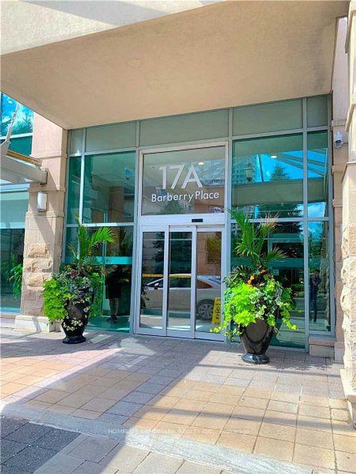 Photo 3 at # 405 - 17 Barberry Place, Bayview Village, Toronto