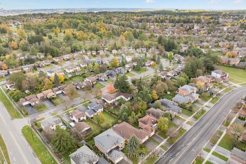 Photo 23 at 97 Janice Drive, Sunnidale, Barrie
