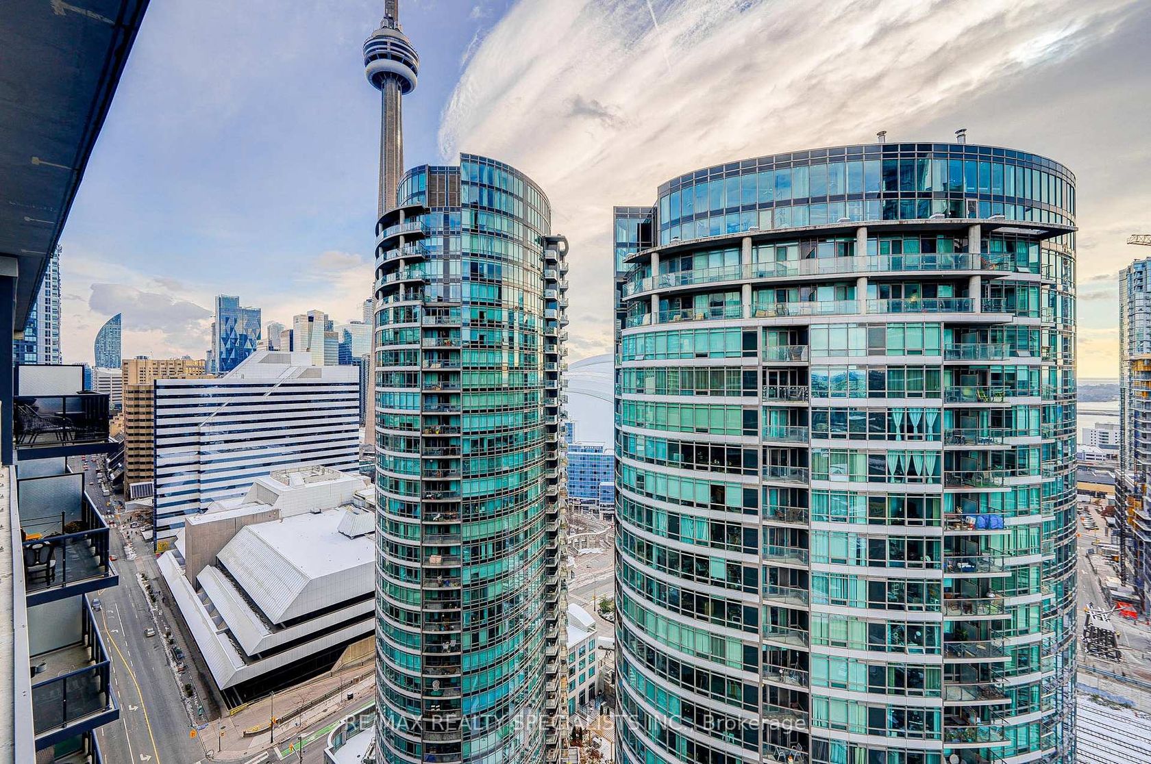 2305 - 352 Front Street, Waterfront Communities C1, Toronto 