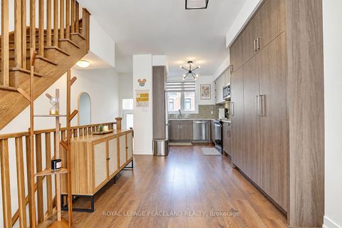 Photo 4 at 127 Green Gardens Boulevard, Lawrence, Toronto