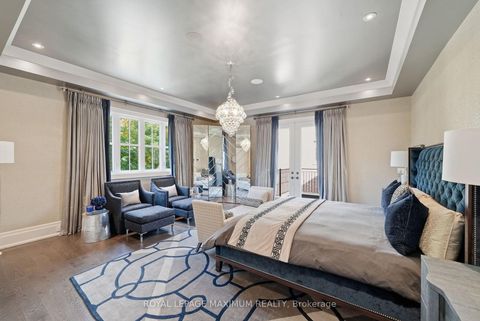 Photo 18 at 124 Annsleywood Court, Kleinburg, Vaughan