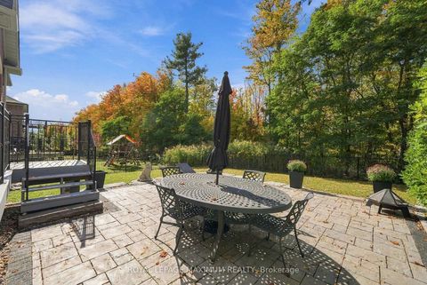 Photo 40 at 124 Annsleywood Court, Kleinburg, Vaughan