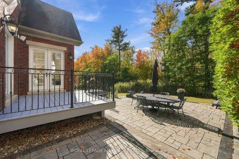 Photo 42 at 124 Annsleywood Court, Kleinburg, Vaughan