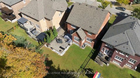 Photo 46 at 124 Annsleywood Court, Kleinburg, Vaughan