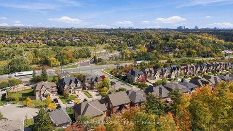 Photo 49 at 124 Annsleywood Court, Kleinburg, Vaughan