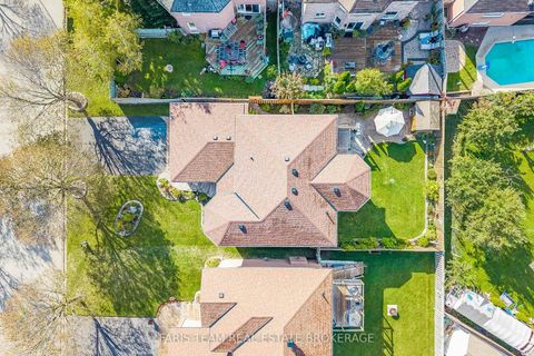 Photo 27 at 4 O'shaughnessy Crescent, Holly, Barrie