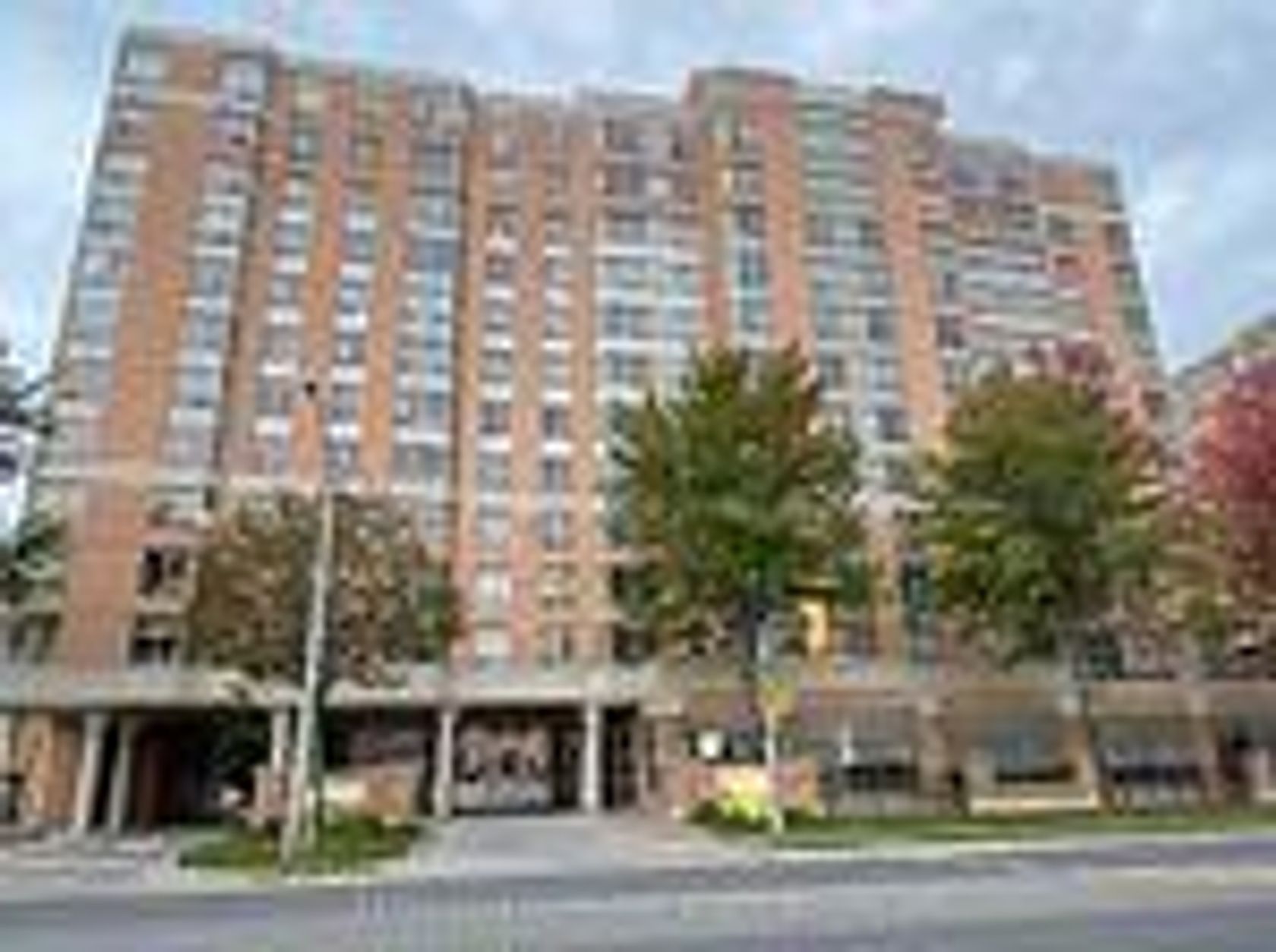 #715 - 3088 Kennedy Road, Steeles, Toronto 