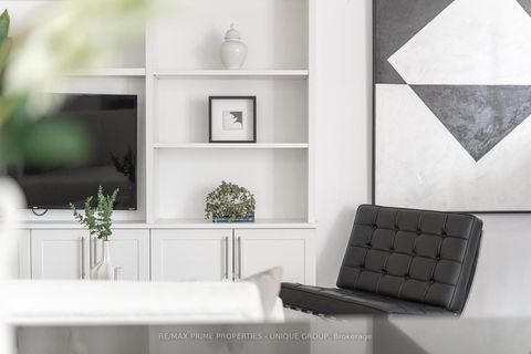 Photo 9 at 202 - 2511 Bloor Street W, Swansea, Toronto