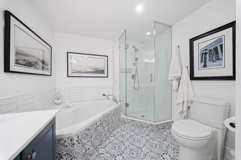 Photo 32 at 202 - 2511 Bloor Street W, Swansea, Toronto