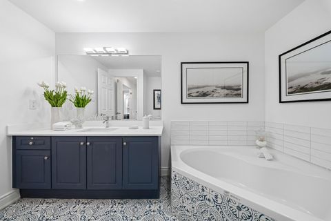Photo 33 at 202 - 2511 Bloor Street W, Swansea, Toronto
