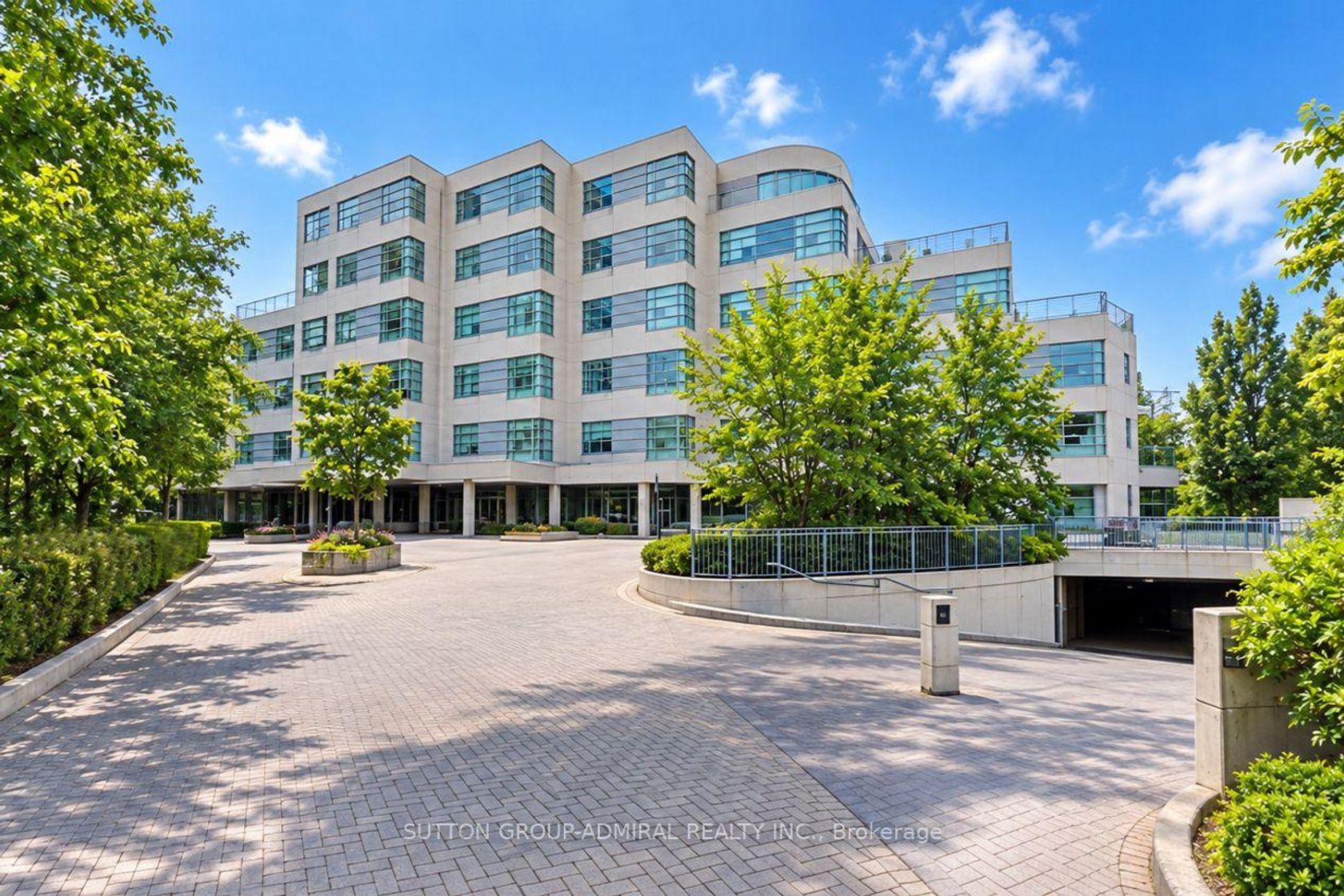 102 - 1 Watergarden Way, Bayview Village, Toronto 2