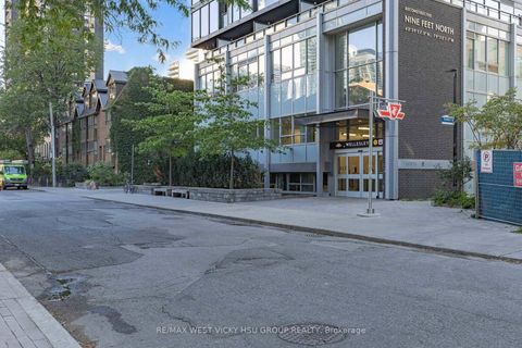 Photo 2 at 305 - 17 Dundonald Street, Yonge Corridor, Toronto