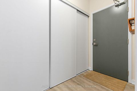 Photo 3 at 305 - 17 Dundonald Street, Yonge Corridor, Toronto