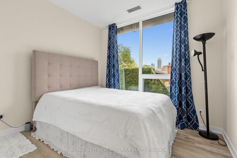 Photo 13 at 305 - 17 Dundonald Street, Yonge Corridor, Toronto