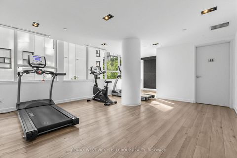 Photo 23 at 305 - 17 Dundonald Street, Yonge Corridor, Toronto
