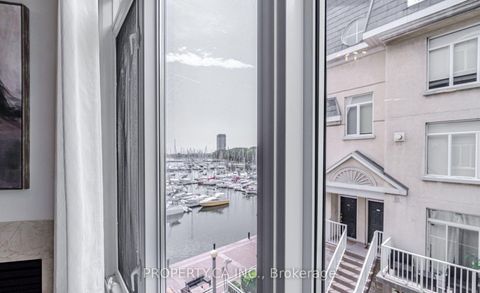 Photo 9 at 178 - 28 Stadium Road, Niagara, Toronto