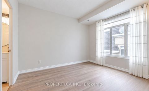 Photo 14 at 178 - 28 Stadium Road, Niagara, Toronto