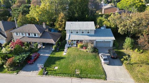 Photo 6 at 26 Averdon Crescent, Donalda, Toronto