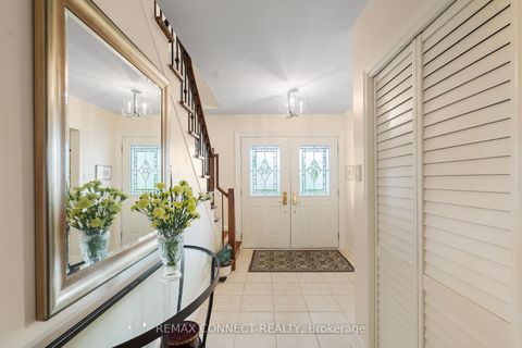 Photo 7 at 26 Averdon Crescent, Donalda, Toronto