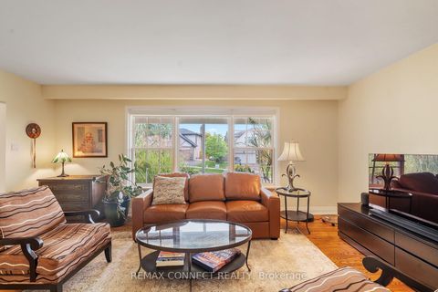 Photo 10 at 26 Averdon Crescent, Donalda, Toronto